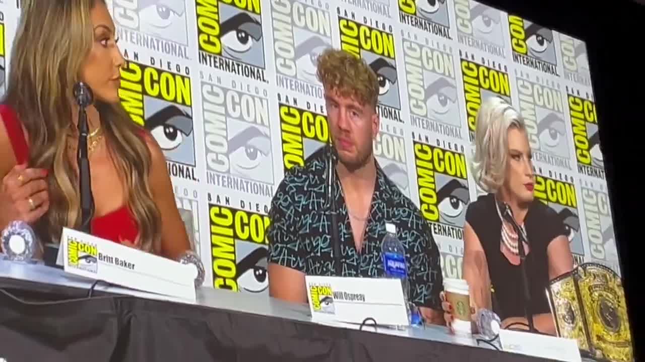 Mercedes confronts Britt at SDCC, leads to Brawl and an Announcement from Tony Khan